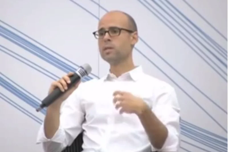 Jednym z gości Res Publica Festival będzie Justin McGuirk, autor książki “Radykalne miasta”.