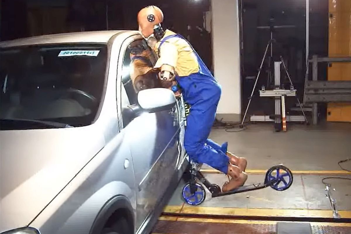 Na 100 osób trafiających dziennie na dyżur urazowo-ortopedyczny, 1/3 stanowią pacjenci po wypadkach na hulajnogach elektrycznych.