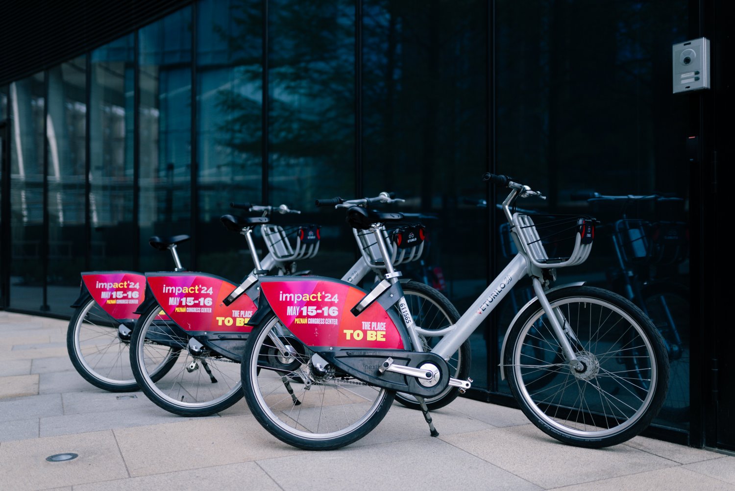 Systemy rowerowe zintegrowane z komunikacją publiczną były jednym z tematów panelu "Innowacje w transporcie publicznym, elektromobilności i inteligentnej logistyce", jaki odbył się 15 maja 2024 na kongresie Impact'24 w Poznaniu.