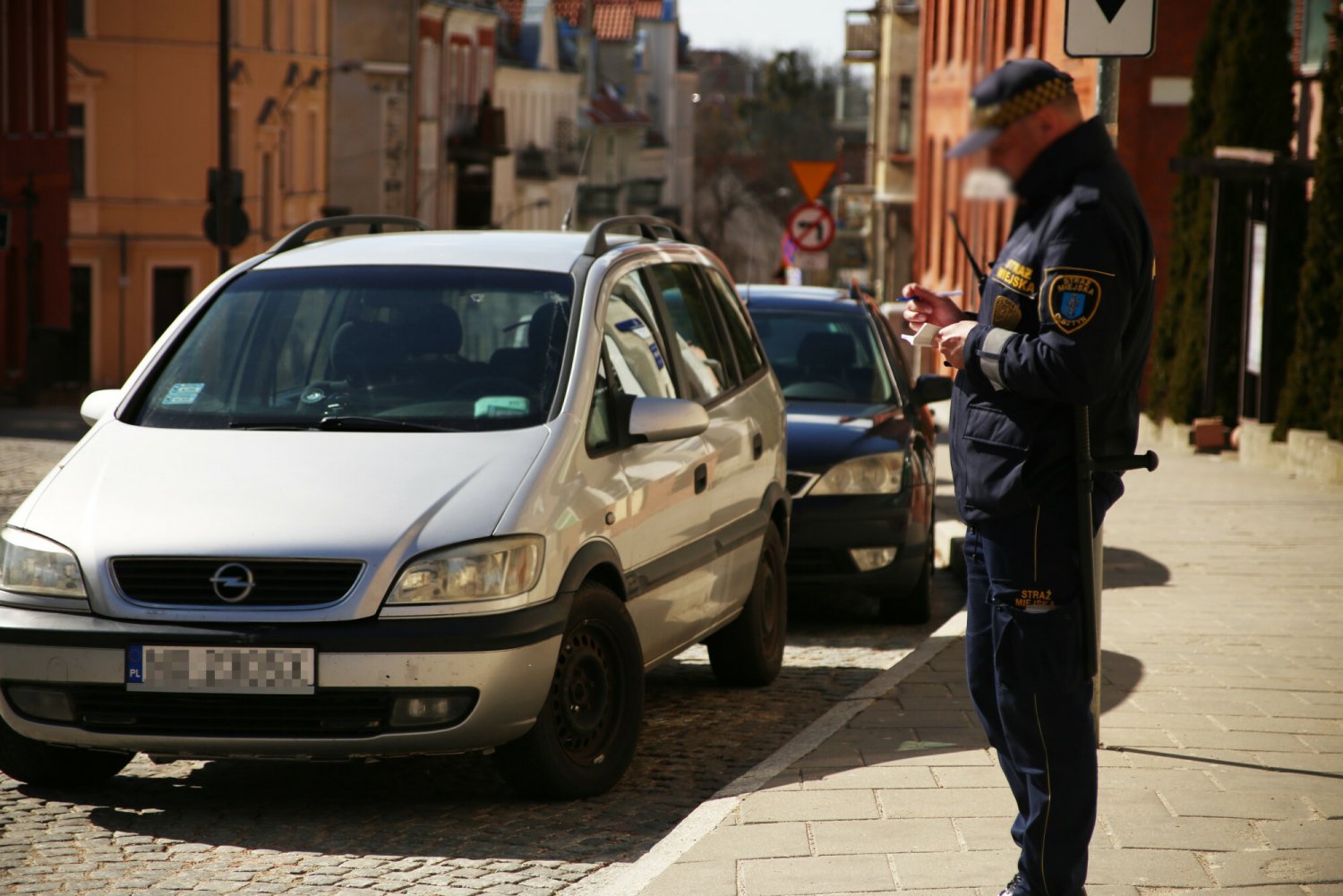 Czy Straż Miejska i Policja będą wystawiać wyższe mandaty za złe parkowanie?