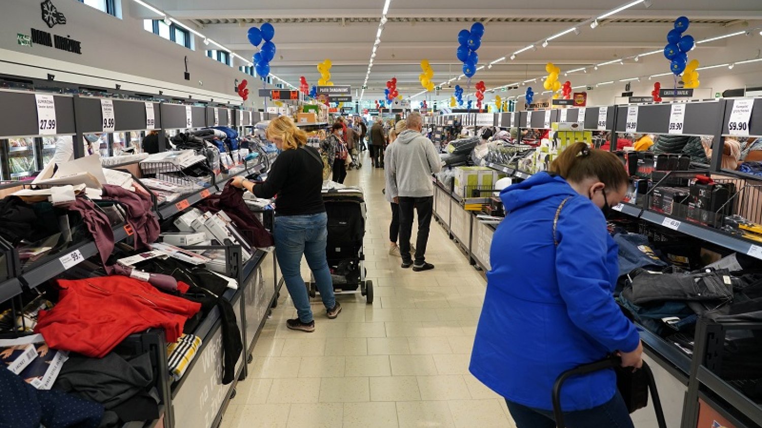 Sieć zamierza poszerzyć swój asortyment non-food, m.in. ubrania i artykuły przemysłowe.