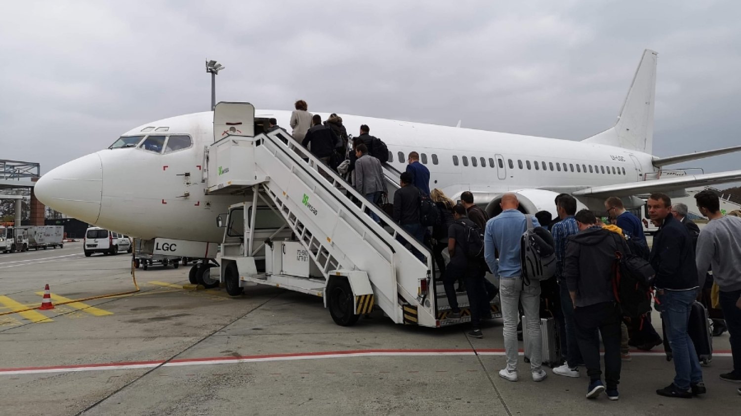 Maszyna linii GetJet, wcześniej Gran Cru Airlines, która pojawiła się zamiast rejsowego samolotu PLL LOT we Frankfurcie.