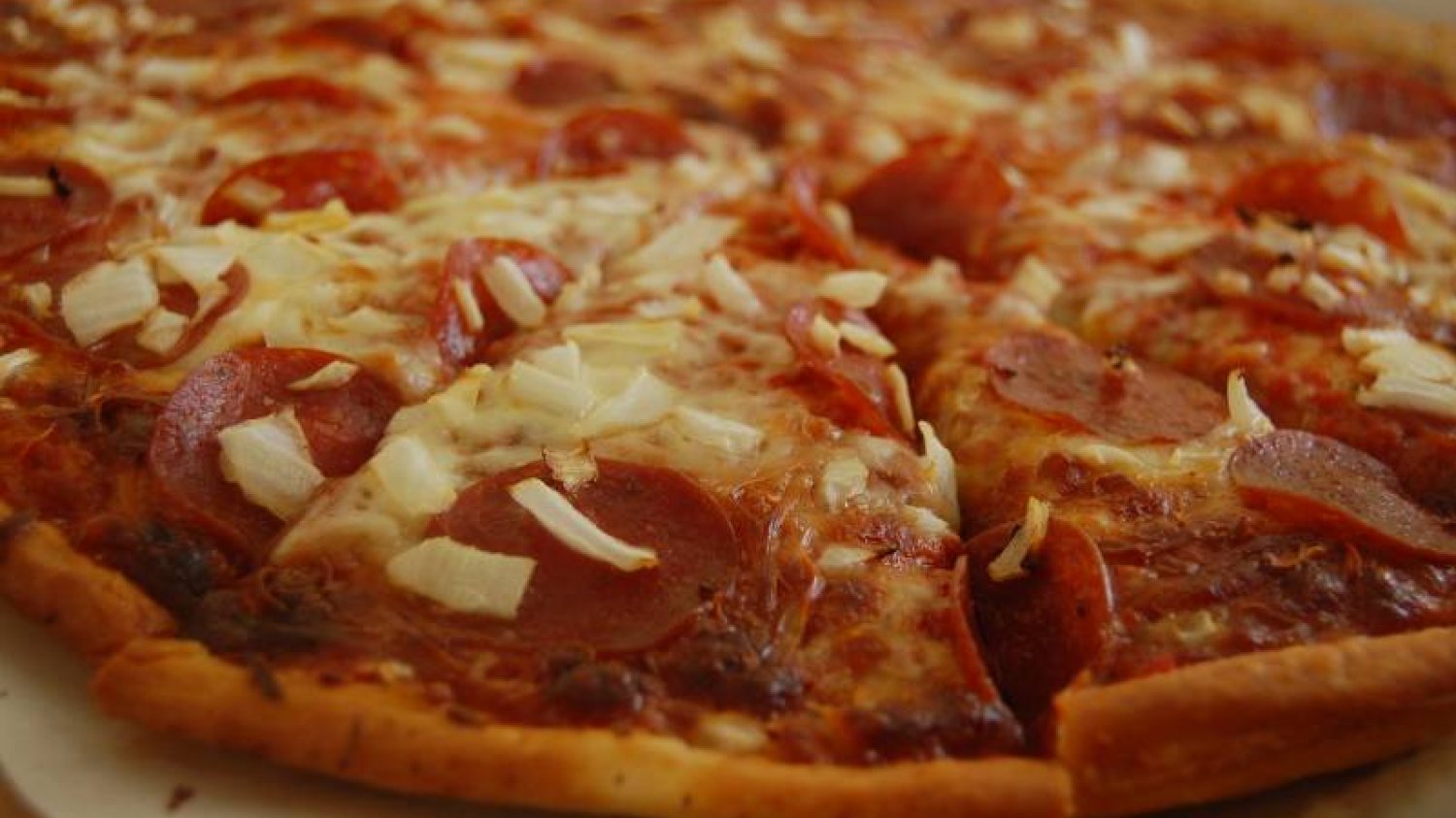 Pizza Friday to tylko wierzchołek góry lodowej mobbingu.