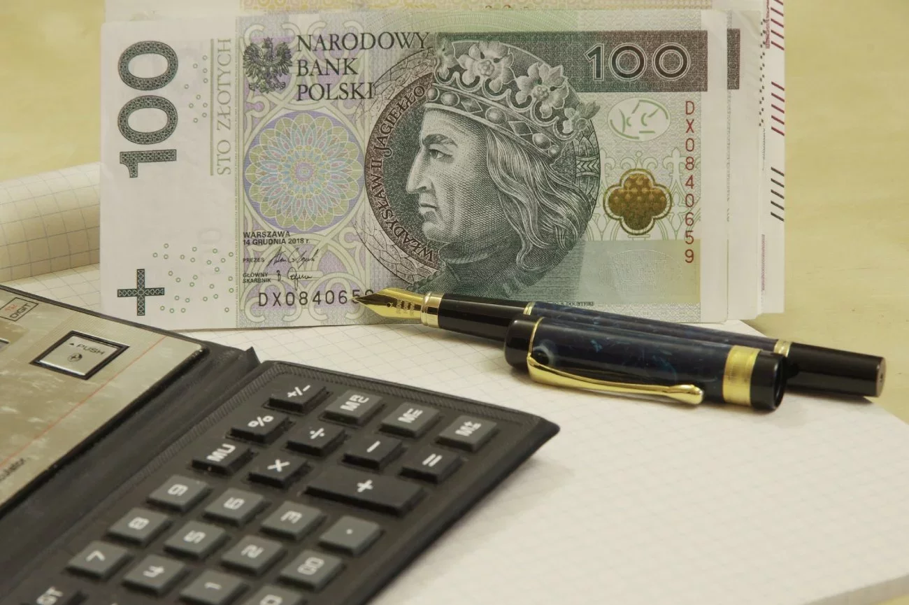 Średnie wynagrodzenie w Polsce wciąż rośnie.