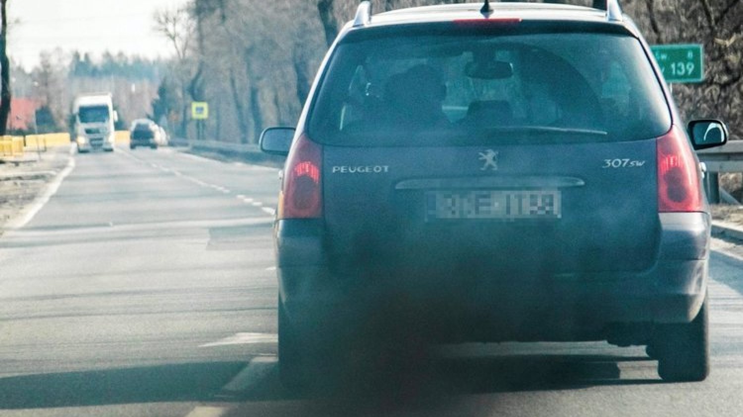 Również nowe auta generują dużą ilość szkodliwych cząstek stałych - wykazało najnowsze badanie T&E.