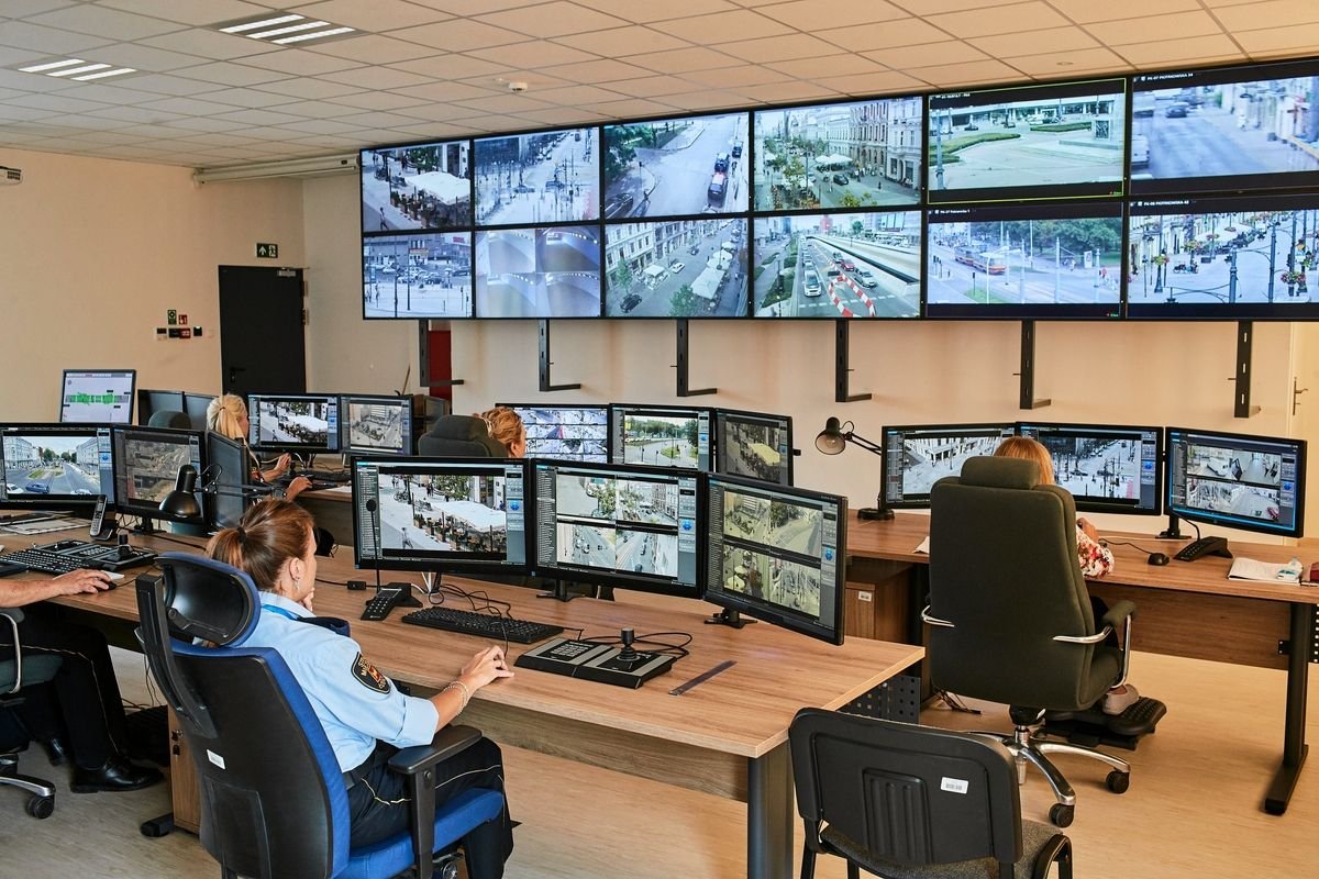 Od północy ze środy na czwartek w Polsce obowiązuje w związku z wyborami stopień alarmowy BRAVO-CRP.