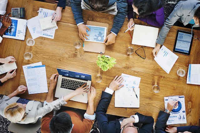 Sieć salonów oferujących sprzęt marki Apple rozpoczyna projekt edukacyjny pod nazwą "iSupport". Ma on szkolić studentów i przyszłych przedsiębiorców w zakresie prowadzenia biznesu opartego na nowoczesnych technologiach