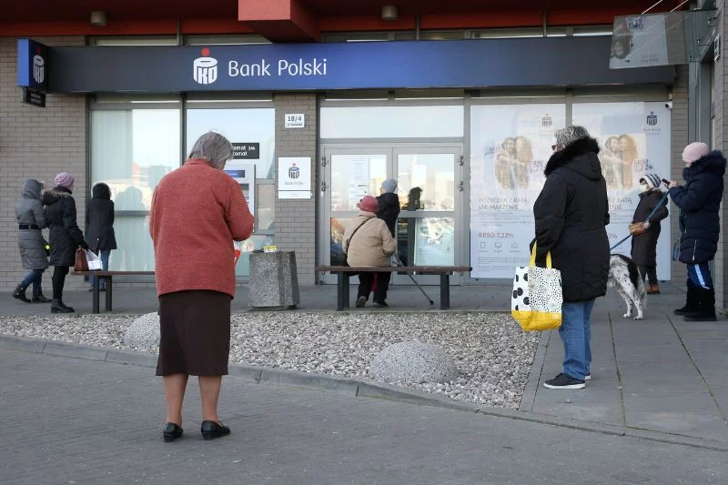 Na oszustwa mogą być szczególnie narażone osoby starsze.