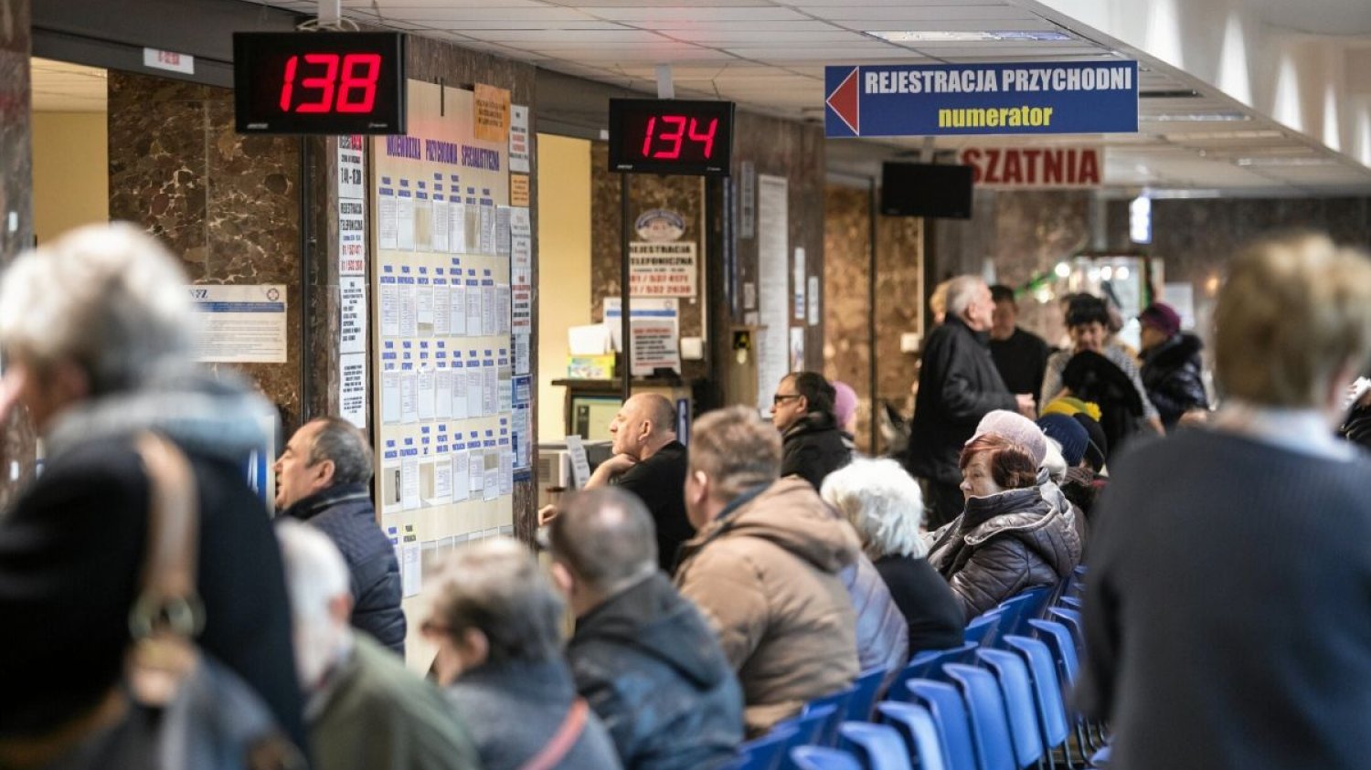 W pierwszej połowie roku w samej tylko Warszawie ZUS skontrolował ponad 5 tys. zwolnień lekarskim i cofnął zasiłki 499 osobom.