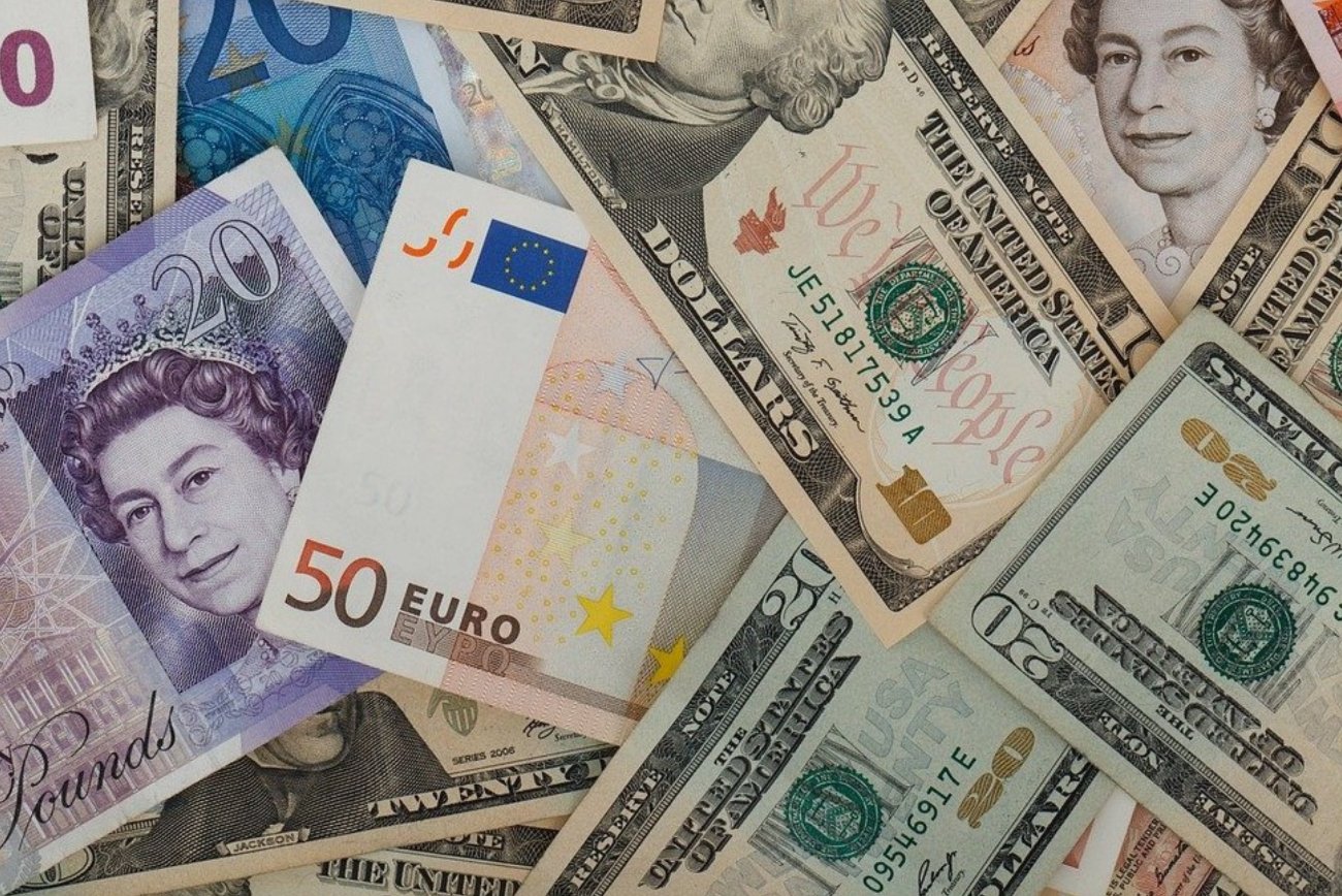 Bankoty euro, dolary