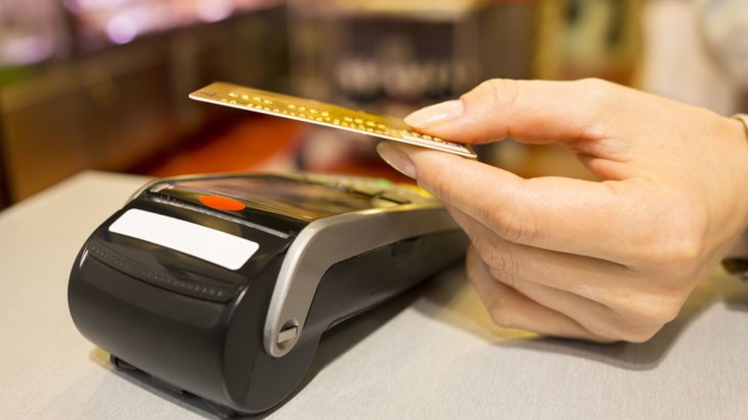 W lipca Visa zwiększy do 100 zł limit płatności kartą bez podawania PIN.