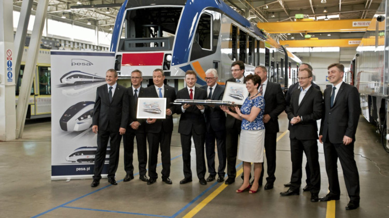 PESA i PKP Intercity umowę na dostawę Darta podpisały w maju 2014 r.