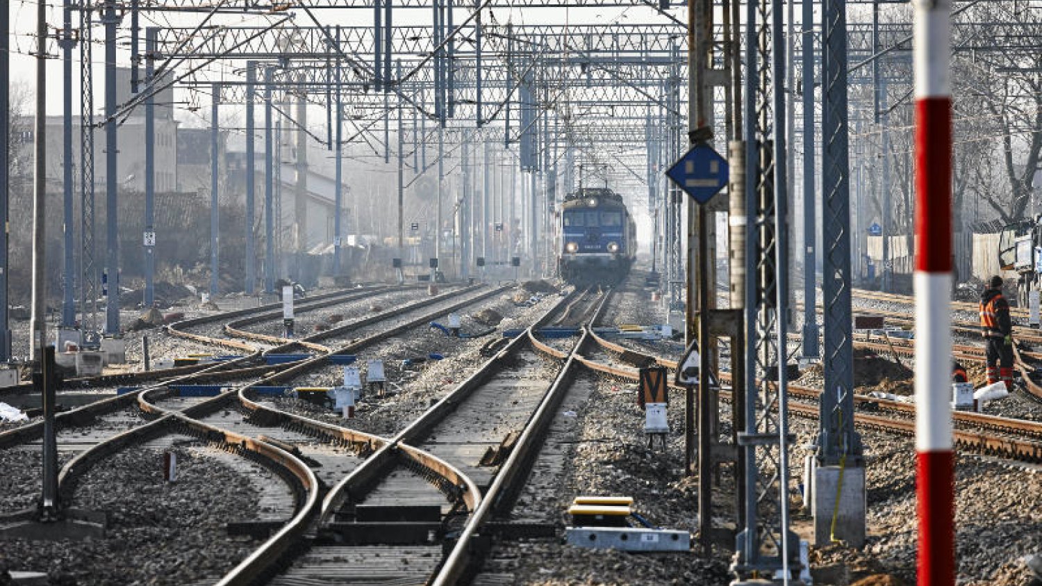 Pociągi na trasie Warszawa-Gdynia będą jeździć szybciej i bezpieczniej.
