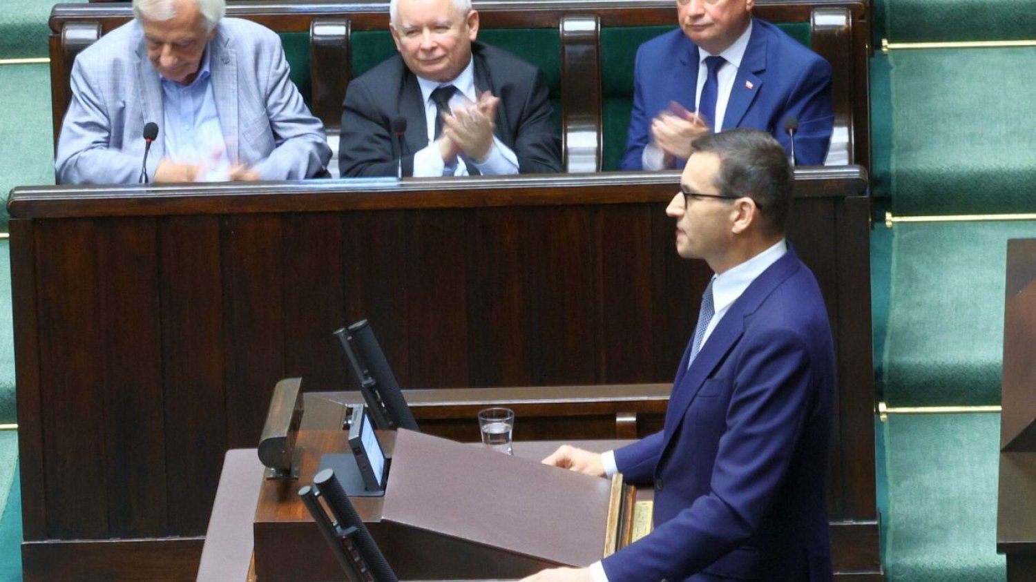 Skandal na Komisji Finansów oznacza jedno - PiS wyda poza budżetem jeszcze więcej miliardów złotych