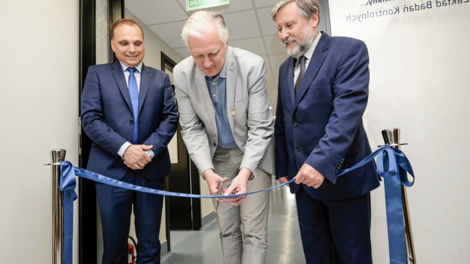 Otwarcie laboratorium Instytutu Ceramiki i Materiałów Budowlanych. Wbrew pozorom, pod względem innowacji Polska znajduje się w ogonie Europy.