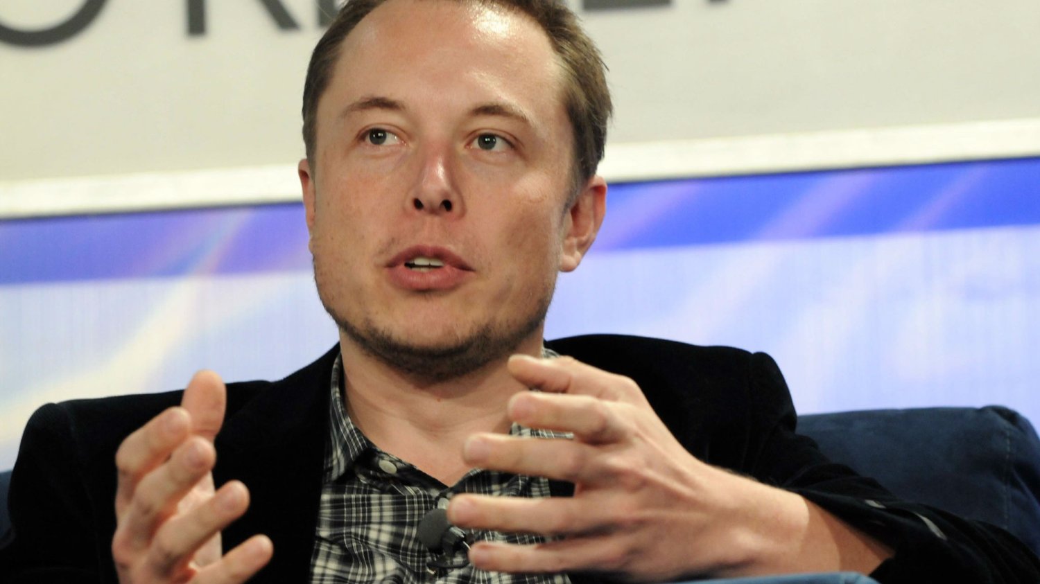 Elon Musk uruchamia badania nad sztuczną inteligencją, u jego boku stoi Wojciech Zaręba