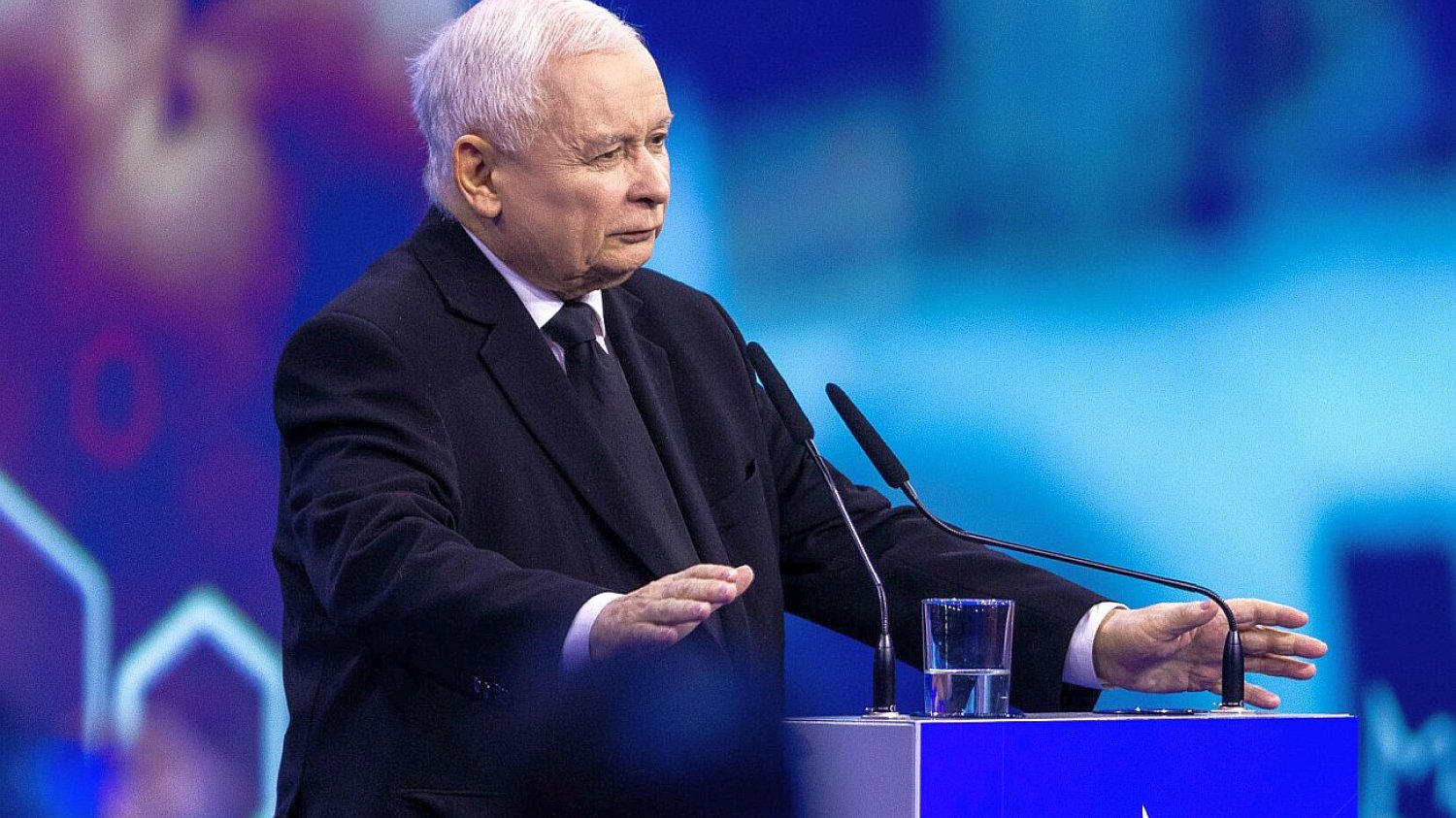 Przez obietnicę Kaczyńskiego ludzie już domagają się wypłaty 800 zamiast 500 zł świadczenia na dziecko