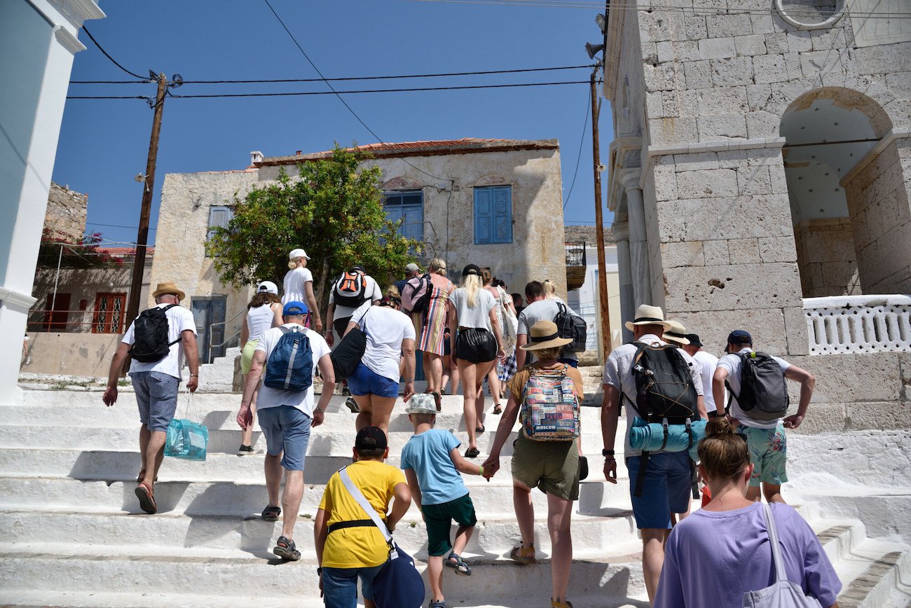 Premier Grecji obiecał turystom darmowe wakacje na Rodos.