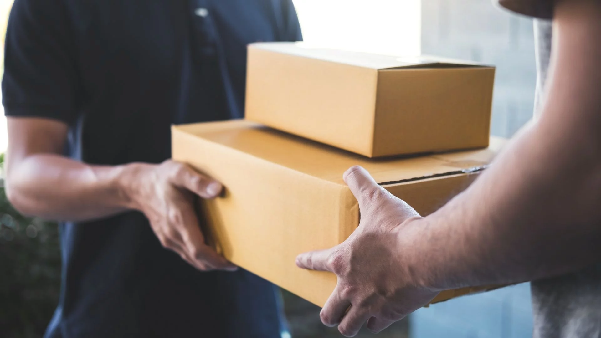 Branża kurierska rozpycha się łokciami. Brzoska ma powody do dumy