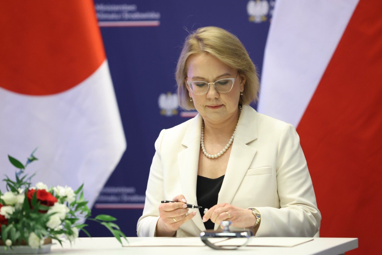 Ceny prądu w 2023 r. Minister Moskwa o ustawach zamrażających ceny.