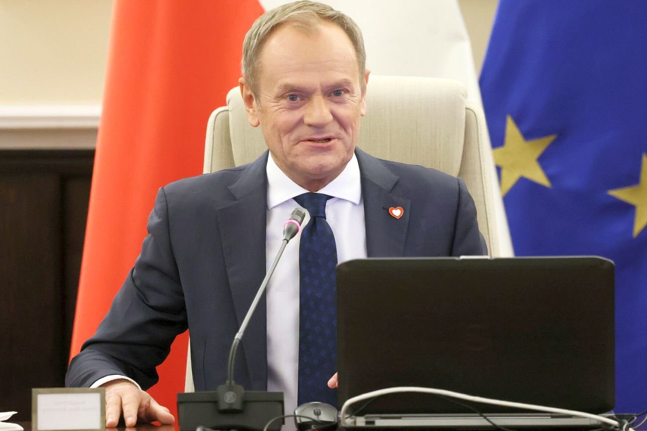Będzie 800 plus, trzynastki, czternastki i podwójna waloryzacja - zapewnił premier Donald Tusk