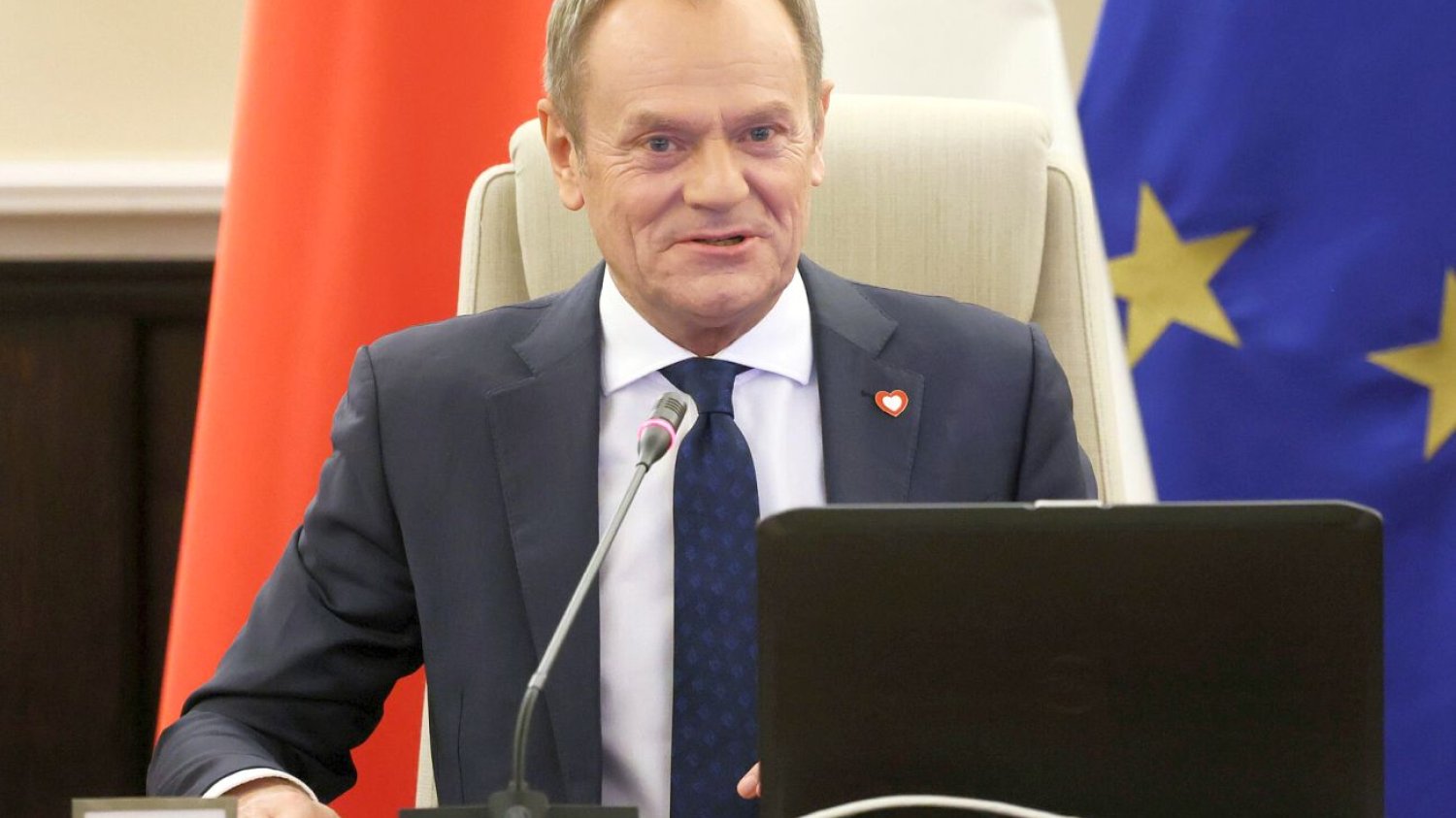 Będzie 800 plus, trzynastki, czternastki i podwójna waloryzacja - zapewnił premier Donald Tusk
