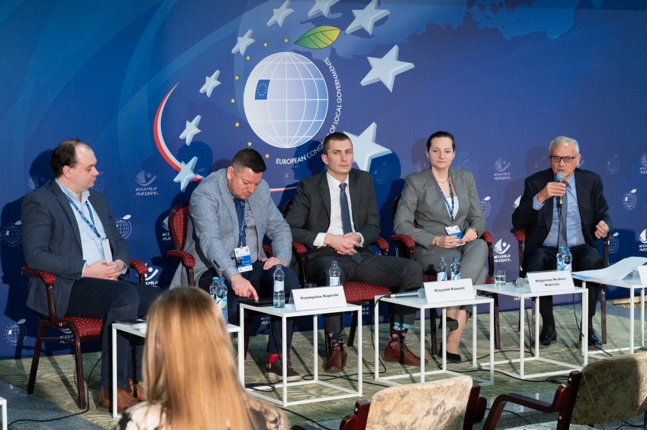 XXXII Forum Ekonomiczne odbędzie się 5-7 września 2023 roku w Karpaczu. Jednym z tematów konferencji będzie alarmująca sytuacja demograficzna Europy. Poruszą go uczestnicy panelu "Wyzwania demograficzne Europy".