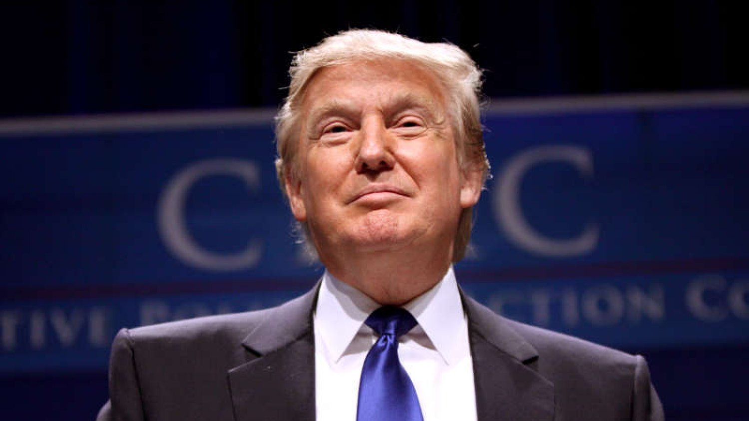 Donald Trump skrytykował jeden z telekomów na oczach setek tysięcy internautów. Co wypada prezesowi w social media?
