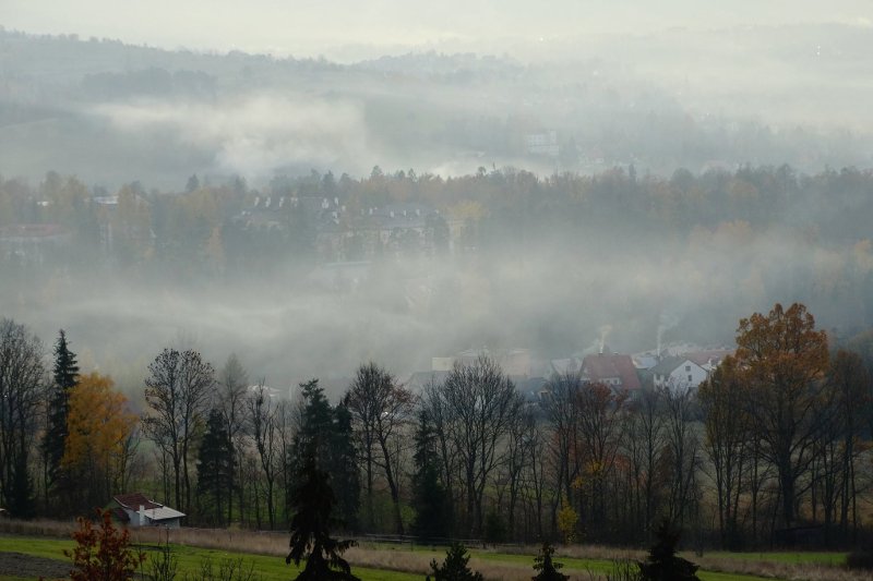 Krakowski smog jest zjawiskiem, które zaktywizował obywatelsko mieszkańców Małopolski. Błękitny węgiel może stać się narzędziem, który zniweluje jego skutki. Ma on jednak jedną wadę, która zniechęca do jego użytkowania