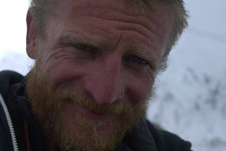 Fundacja Wspierania Alpinizmu Polskiego im. Jerzego Kukuczki ostrzega na swoim profilu facebookowym przed serwisami, które podszywają się pod nią i próbują zbierać pieniądze na dla rodziny Tomasza Mackiewicza