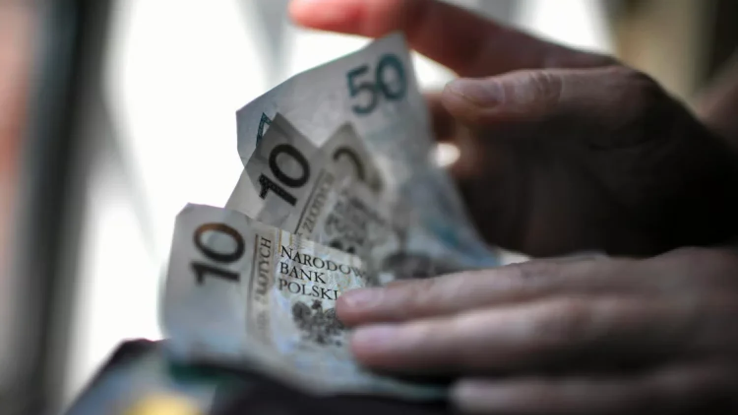 Śmierć kredytobiorcy. Na kogo przechodzi obowiązek spłaty?