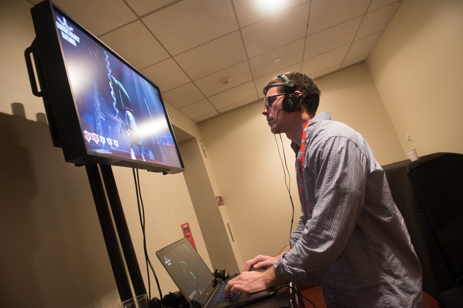 Badanie neurofeedback zdaniem naukowców z MIT udowodniło, że to właśnie mózgowe fale alfa sterują poziomem skupienia człowieka.