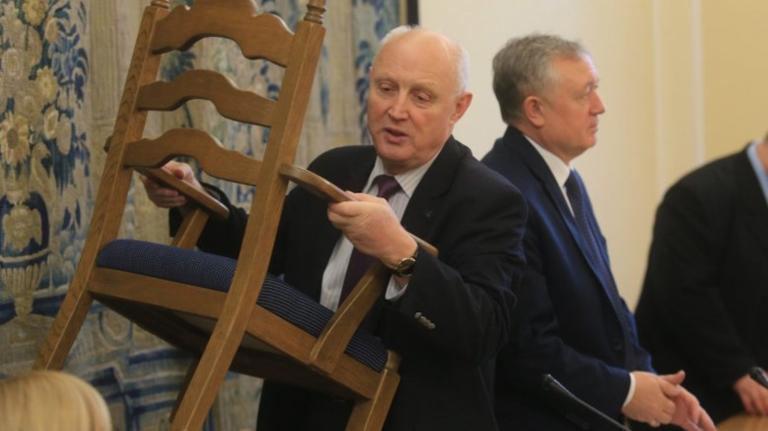 Były minister Skarbu w rządzie Prawa i Sprawiedliwości Wojciech Jasiński zarobił w trakcie pracy w Orlenie niemal 4 mln złotych – wynika ze sprawozdania spółki za lata 2016-2017
