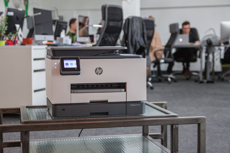 HP OfficeJet Pro 9023 jest dedykowana małym firmom. Tylko czy małe firmy potrzebują w ogóle drukarek?