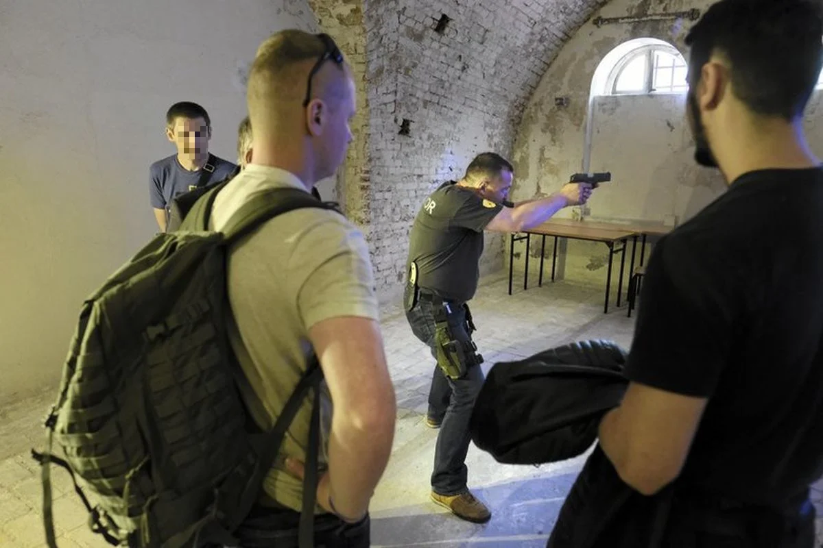 Do celów szkoleniowych przypada prawie 6 sztuk broni na jedno pozwolenie