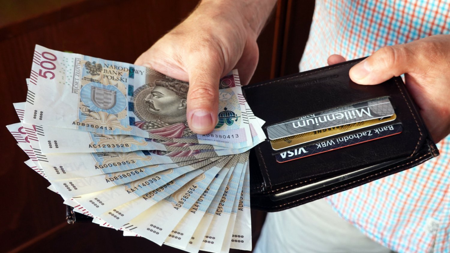Banknoty i portfel