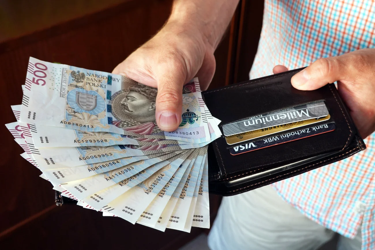 Banknoty i portfel
