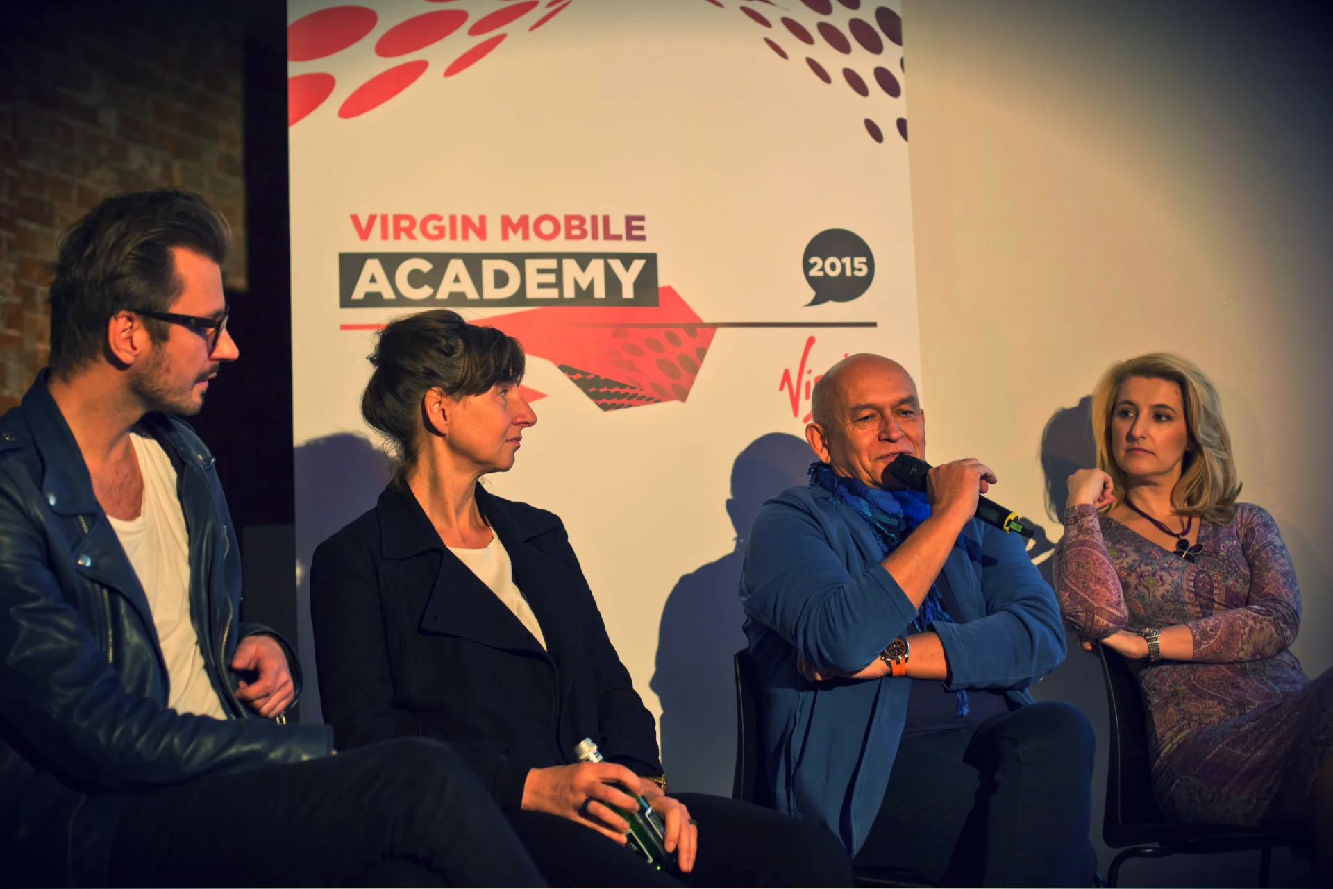 W jury drugiej edycji Virgin Mobile Academy zasiądą m.in. (od lewej do prawej) Mikołaj Komar, Bogna Świątkowska, Andrzej Pągowski i Grażyna Piotrowska-Oliwa
