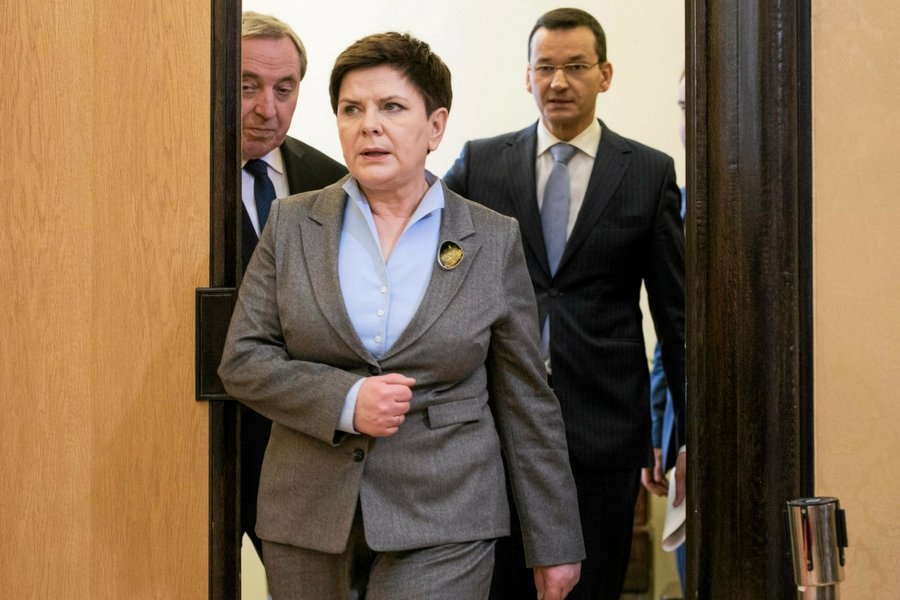 Premier Beata Szydło i wicepremier Mateusz Morawiecki (z prawej).