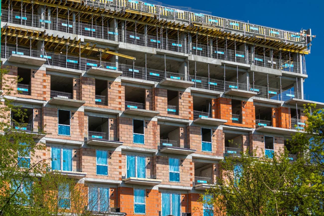 Duży popyt, za mała podaż.