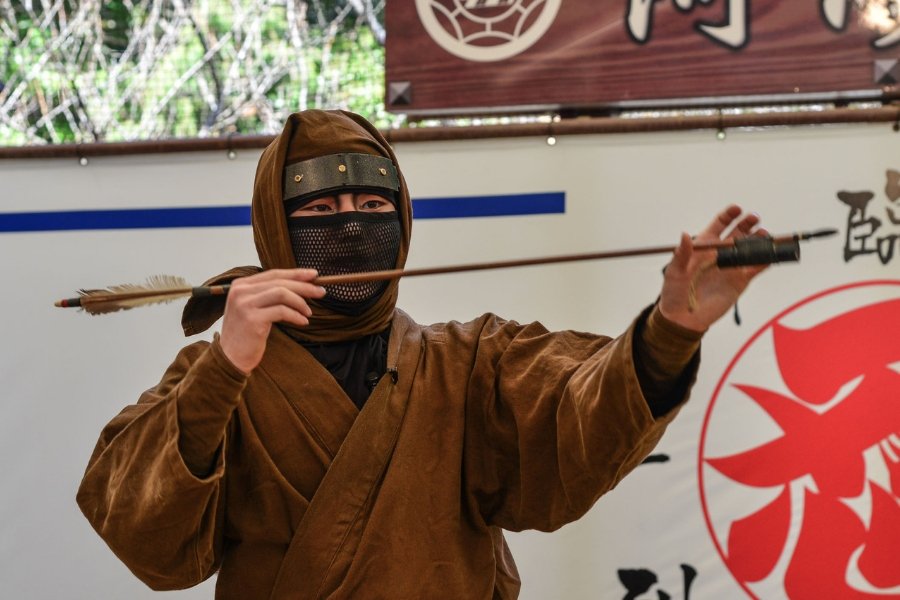 Miasto Iga poszukuje chętnych do odgrywania roli ninja. Choć chce płacić nawet 86 tys. dol. rocznie, kandydatów brak.