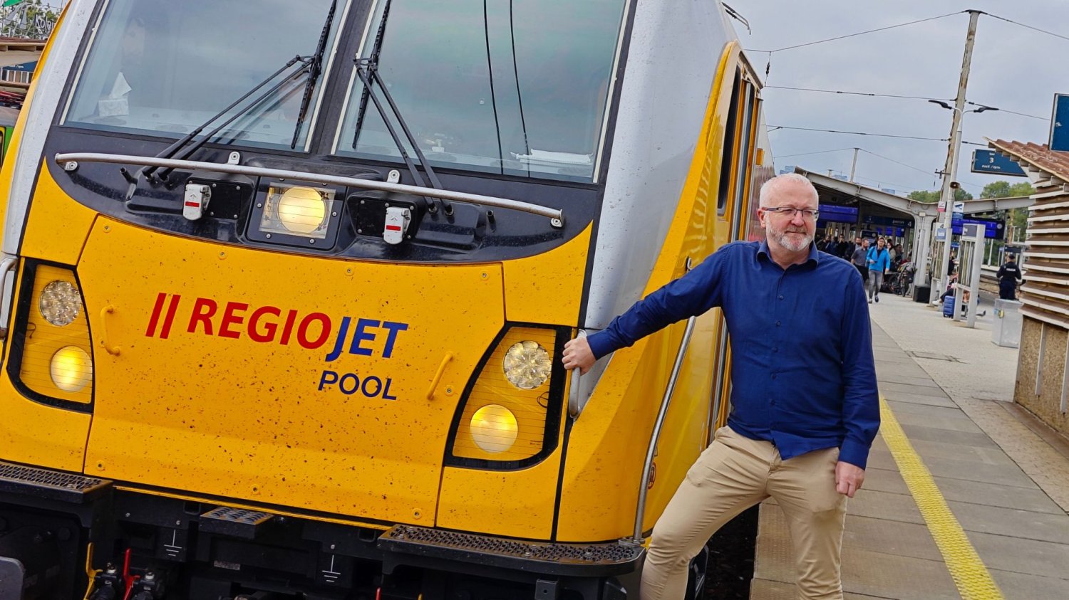 Radim Jancura, właściciel RegioJet z lokomotywą. Przewoźnik opublikował oświadczenie o nieuczciwej konkurencji w Polsce.