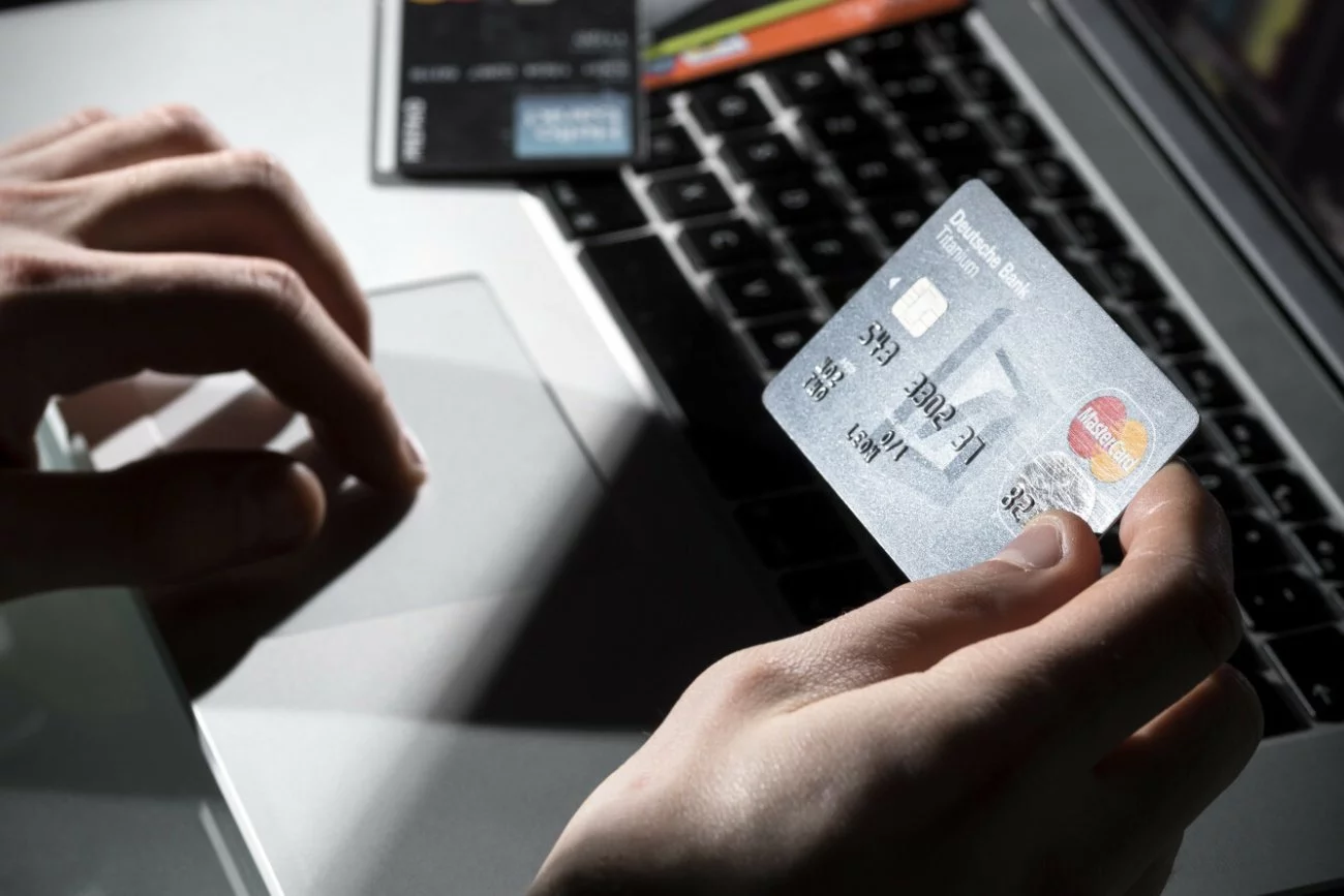 Hakerzy wykradli dane z Santander Bank i Ticketmaster.