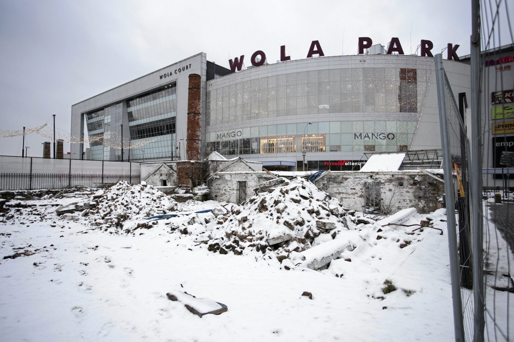 Grunty, na których wybudowano galerię Wola Park, mogły zostać reprywatyzowane na podstawie sfałszowanych roszczeń.