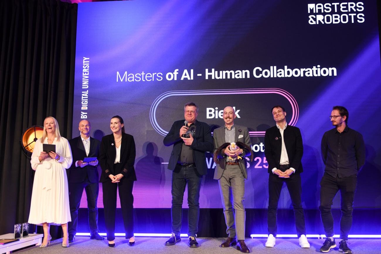 Gala Masters&Robots Awards 2025, zorganizowana przez Digital University, zgromadziła twórców technologii, liderów zmian i tych, którzy "odważnie kształtują jutro".
