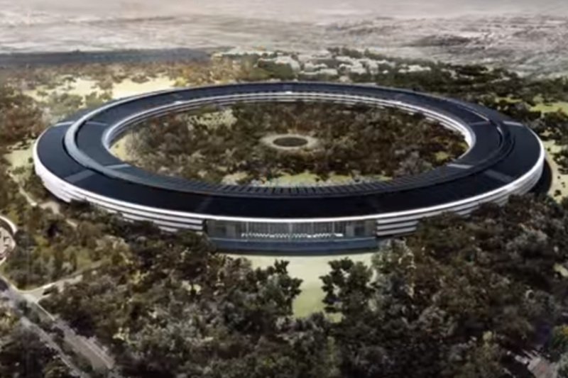 Projekt nowej siedziby Apple – Campus 2 w kształcie statku kosmicznego.