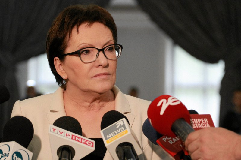 Premier Ewa Kopacz zapowiada przedsiębiorcom uchwalenie 10 ustaw gospodarczych do końca kadencji.