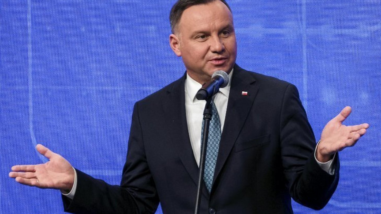 Andrzej Duda na antenie Radia Maryja ubolewał nad tym, że minister musi płacić aż 1 tys. zł za mieszkanie w Warszawie.