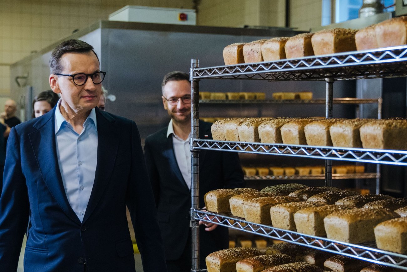 Mateusz Morawiecki w piekarni