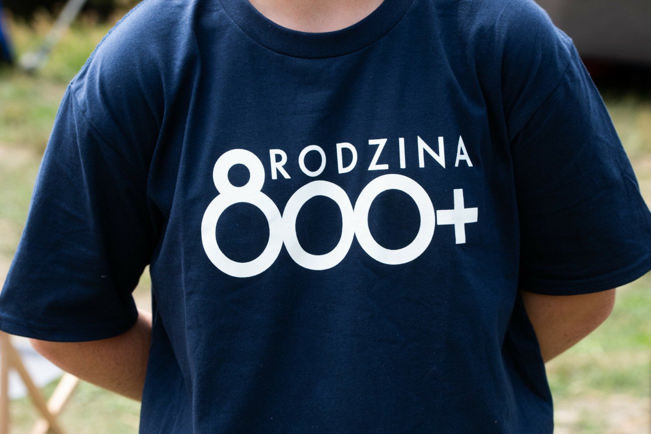 Rząd wprowadza zmiany w 800 plus. Będzie trudniej o wypłaty